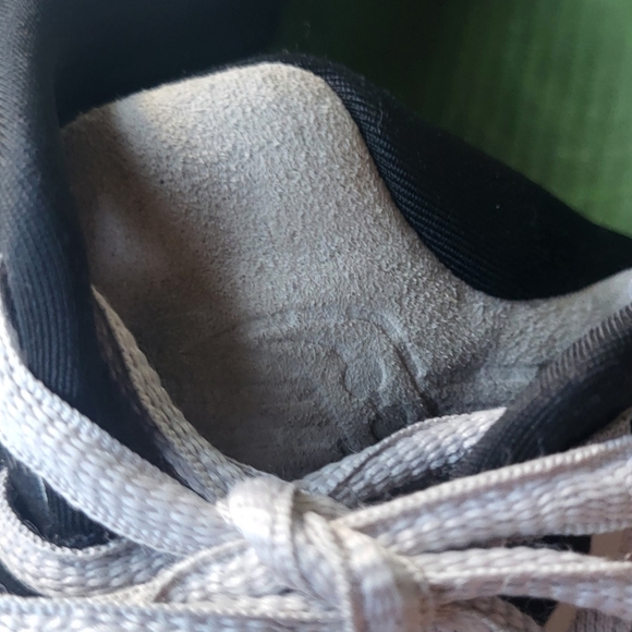 Saucony Ride 14 Gray Womens Running Trainers Sneakers Size 11 Wide - Picture 9 of 11